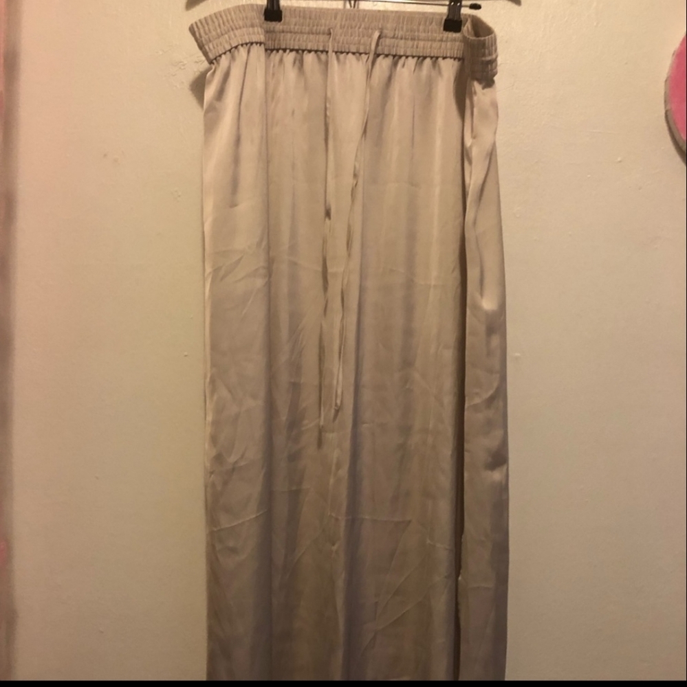 H&M Satin Maxi Slip Skirt With Side Slits, Size: L, Champagne Off-White - Picture 2 of 6
